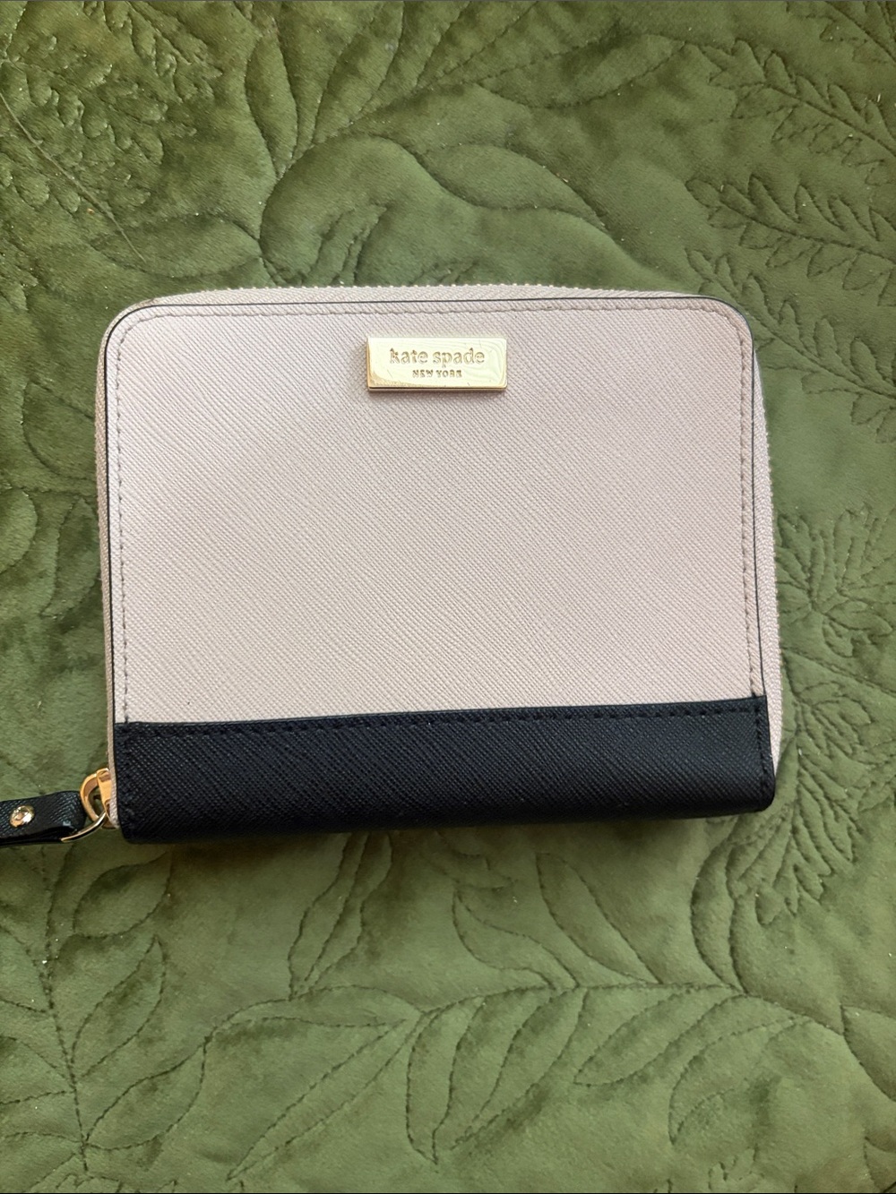 Kate Spade Two-Tone Blush and Black Zip Wallet